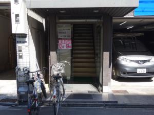 福島ビルエントランス