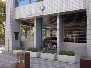新大阪パークサイドビルエントランス