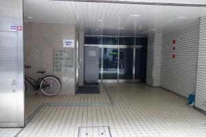 フリーエースビルエントランス