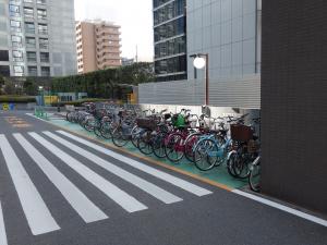 新大阪トラストタワービル駐輪スペース