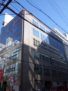 カネセ中央ビル外観