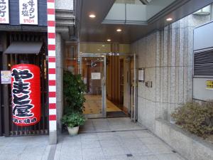肥後橋ビル３号館エントランス