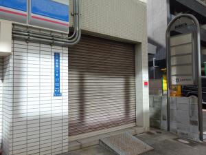 日垣ビルエントランス