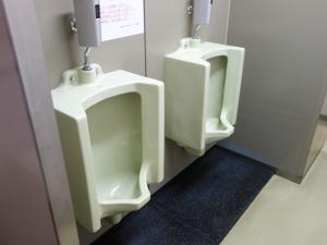 男子トイレ