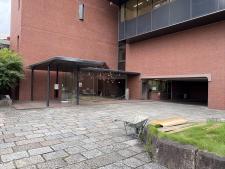 京都銀行会館エントランス