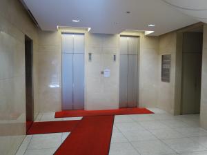 カネセ中央ビルエレベーター