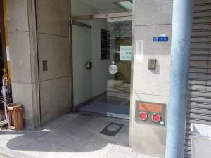 寛永ビルエントランス