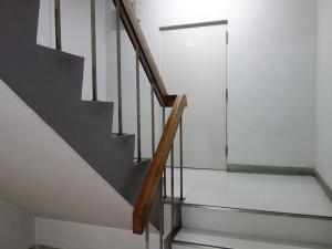 トミイビル階段