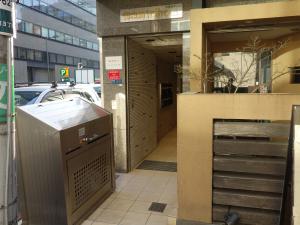 御堂筋タイホービルエントランス