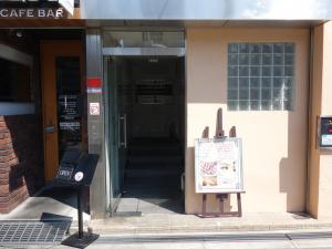 興栄ビルエントランス