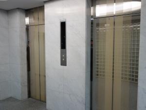 北ビルエレベーター