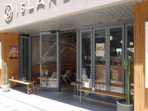 日本文化会館ビル１階店舗