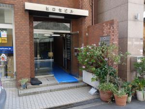 ヒロセビルエントランス