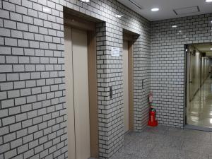 高麗橋ビルエレベーター
