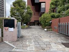 京都銀行会館エントランス