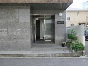 大作ビルエントランス