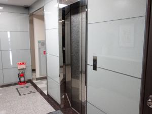 ＡＸＩＳ東梅田ビルエレベーター
