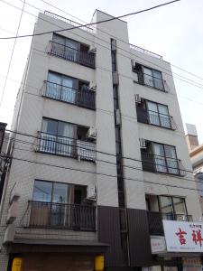 イマージュビル北梅田外観
