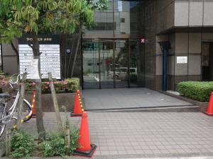 ライオンズビル大手前エントランス