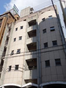 プレジールビル外観