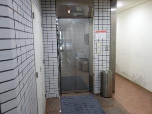 船場ツタダビルエレベーター