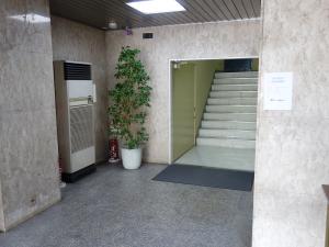 新日本ビルエントランスホール