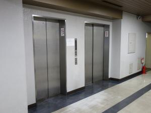 本町辰巳ビルエレベーター
