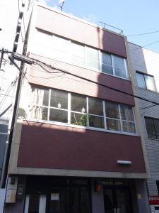 三輪ビル外観