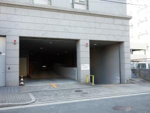 大広新大阪ビル駐車場