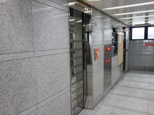 北堀江ゲイトビルエレベーター