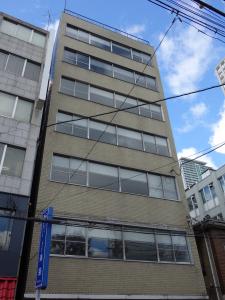 内外ビル東館外観