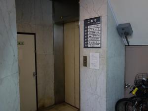 エイトビル本町エレベーター