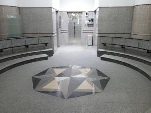 四ツ橋鴻池ビルエントランスホール