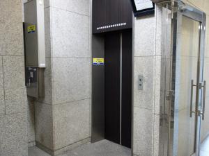森居幸ビルエレベーター