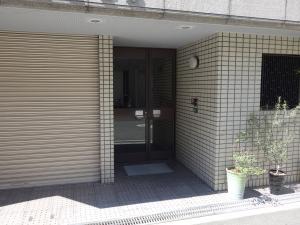 樋口ビルエントランス