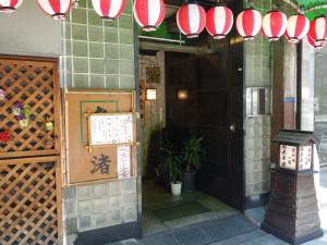 名紡ビルエントランス