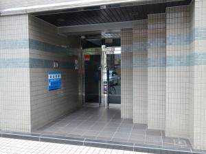 アツミビルエントランス