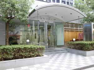 瓦町中央ビルエントランス