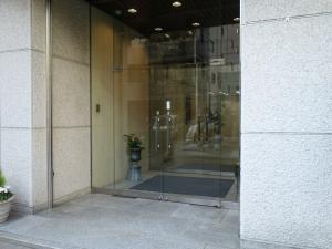 日建ビルエントランス