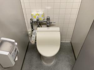 なんばＡＫビル温水洗浄便座