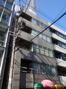 淀屋橋三共ビル外観