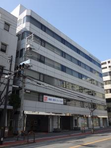 江坂グランドビル外観