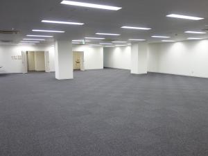 ルネッサ難波ビル室内
