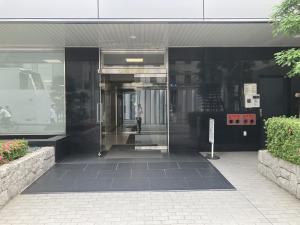 新高麗橋ビル　正面玄関