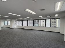 阿波座パークビル室内