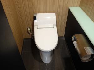 ＶＯＲＴ御堂筋本町Ⅱ温水洗浄便座