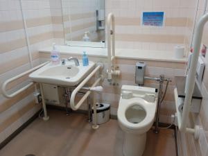 三共本町ビル身障者用トイレ