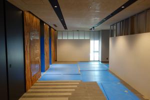 Ｈｉｒａｋａｔａ　Ｗｏｖｅｎ室内