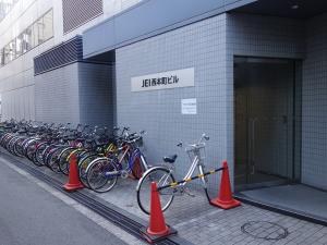 ＪＥＩ西本町ビル駐輪スペース