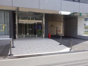 寺岡精工関西ビルエントランス